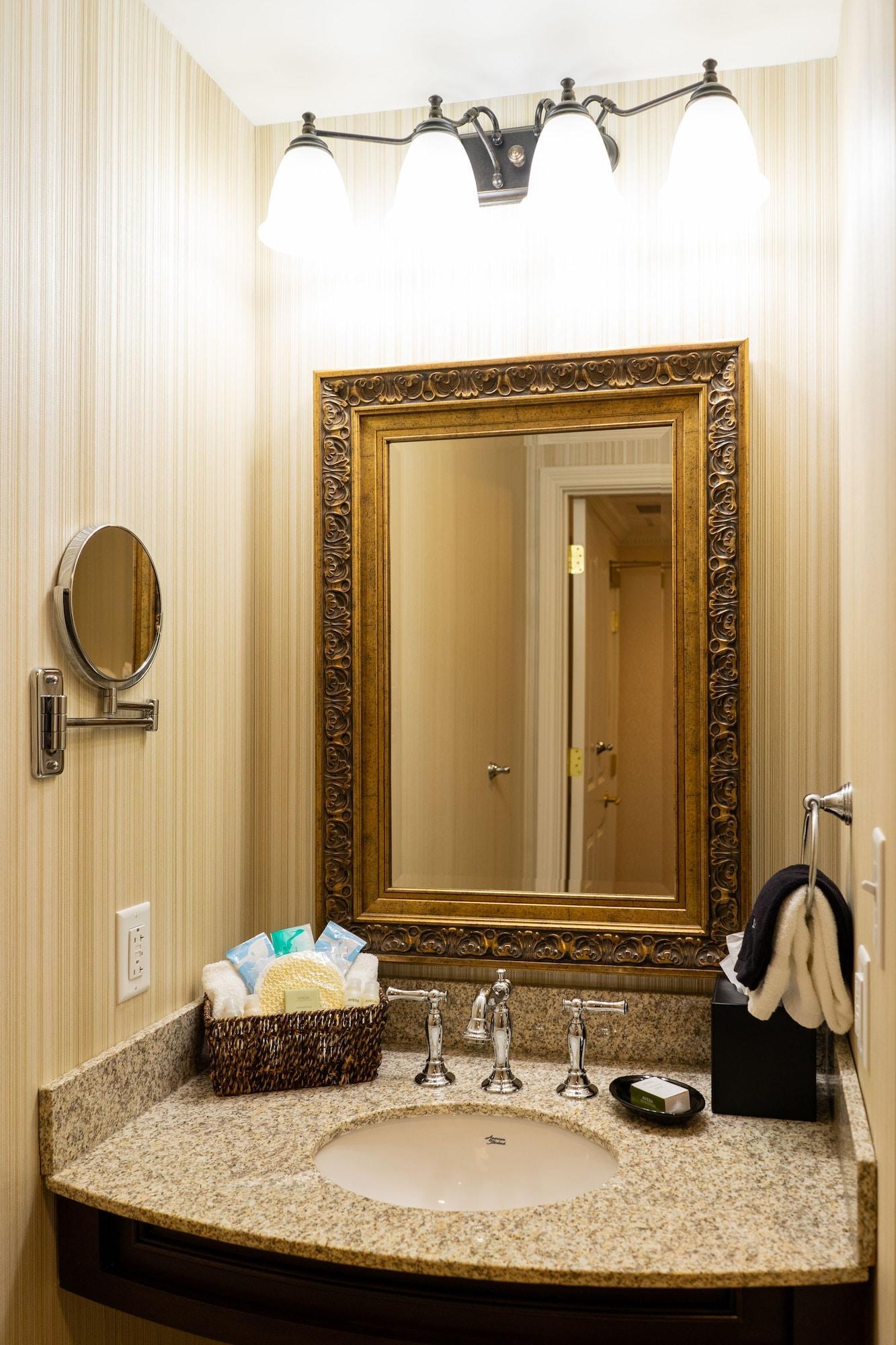 The Mount Vernon Grand Hotel ภายนอก รูปภาพ